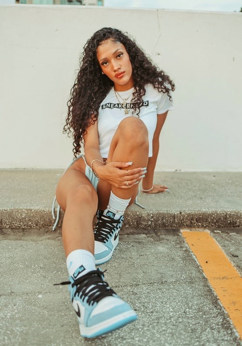 AIR JORDAN 1 RETRO HIGH WHITE UNIVERSITY BLUE BLACK